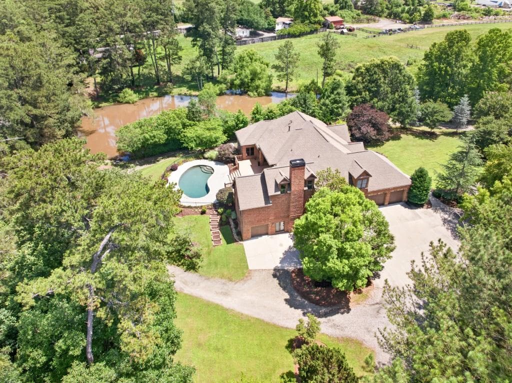 7 bedroom, 7 bathroom, 6,761 sq ft single family residence under contract at 3505 Watson Road, Cumming, GA 30028 — photo 4