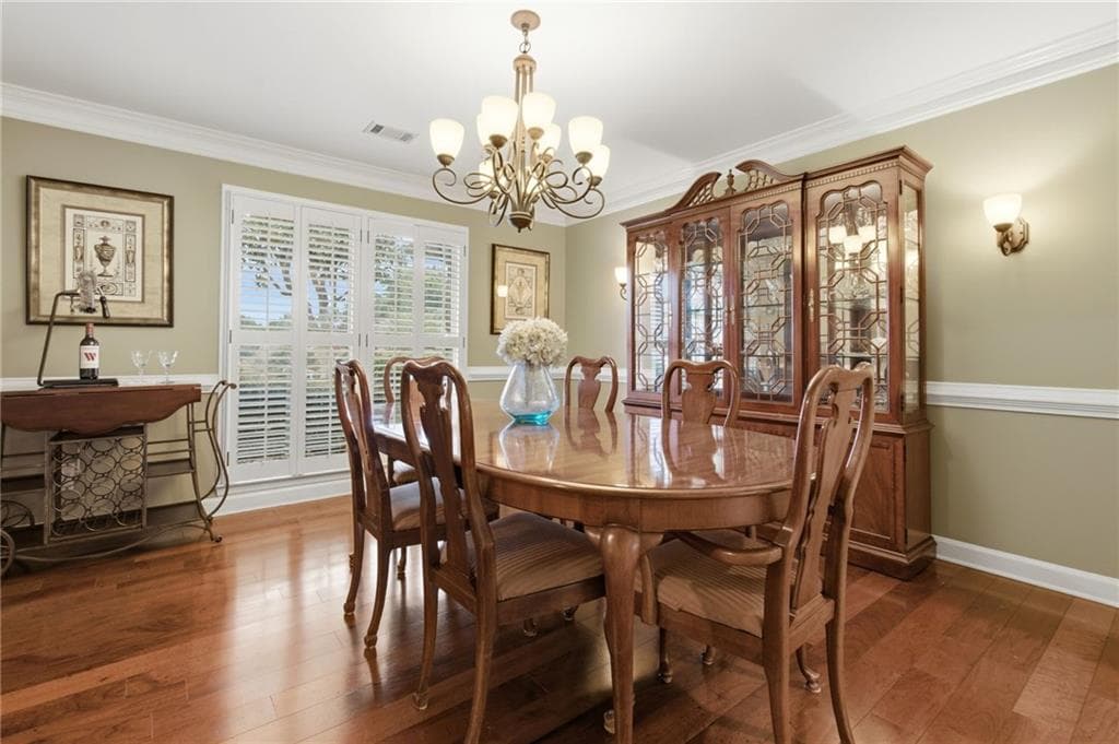 3 bedroom, 3 bathroom, 2,616 sq ft single family residence under contract at 965 Knoll Crest Court, Alpharetta, GA 30004 — photo 8