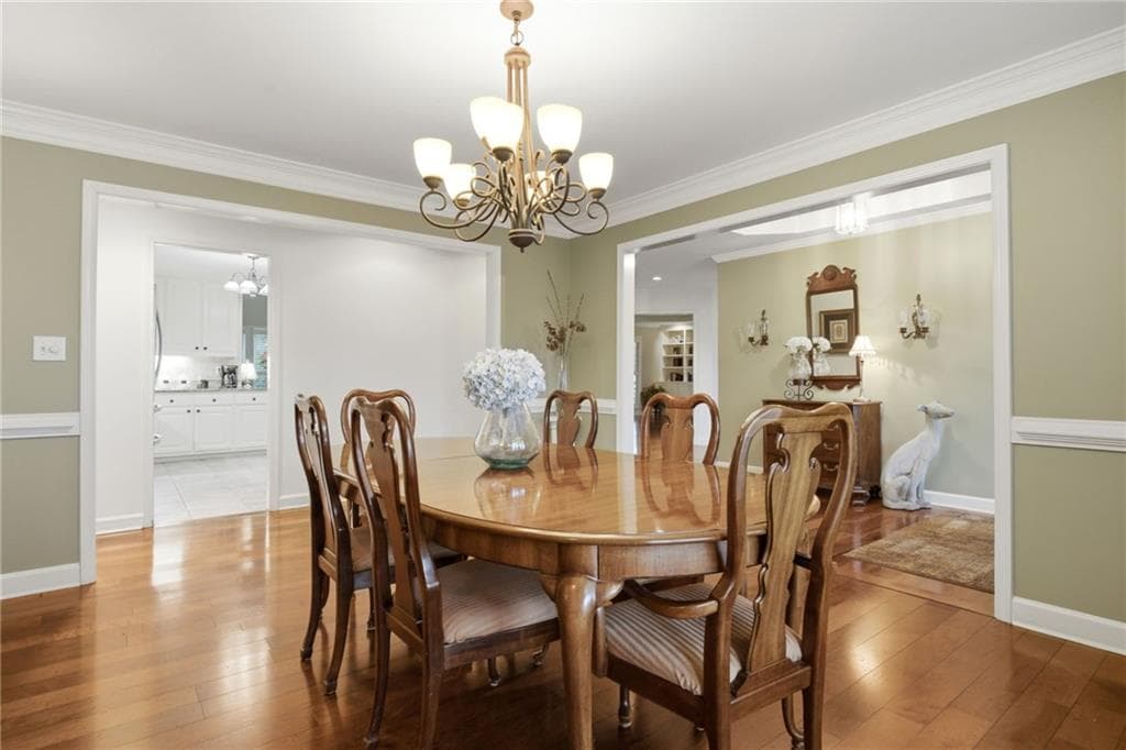 3 bedroom, 3 bathroom, 2,616 sq ft single family residence under contract at 965 Knoll Crest Court, Alpharetta, GA 30004 — photo 9