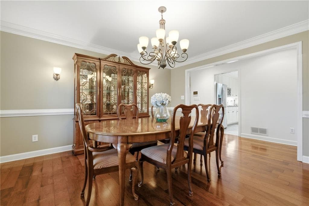 3 bedroom, 3 bathroom, 2,616 sq ft single family residence under contract at 965 Knoll Crest Court, Alpharetta, GA 30004 — photo 10
