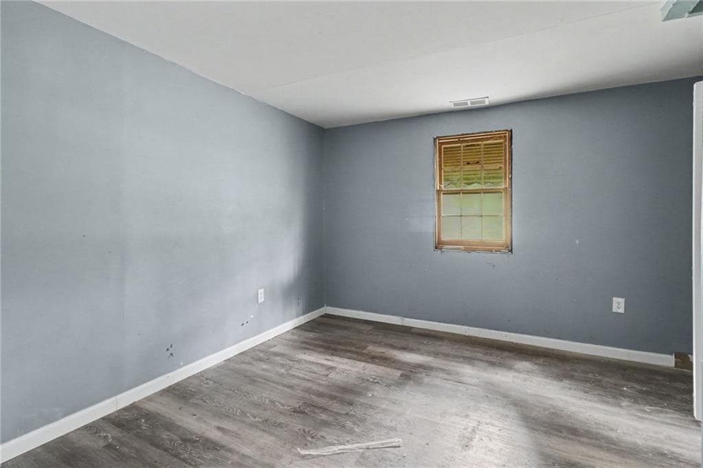3 bedroom, 2 bathroom, 1,333 sq ft single family residence for sale at 2295 Bethsaida Road, Riverdale, GA 30296 — photo 9
