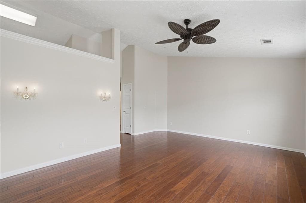 2 bedroom, 2 bathroom, 912 sq ft single family residence for sale at 628 Spanish Oak Drive, Acworth, GA 30102 — photo 5