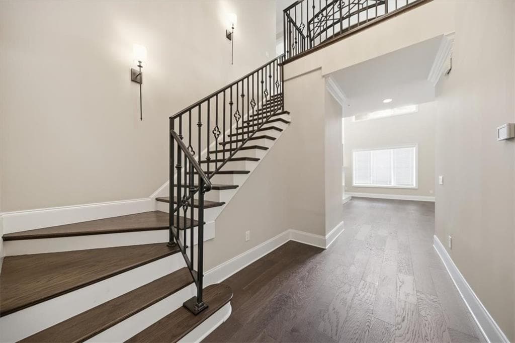 3 bedroom, 3 bathroom, 2,669 sq ft condominium for sale at 3280 Stillhouse Lane 401, Atlanta, GA 30339 — photo 5