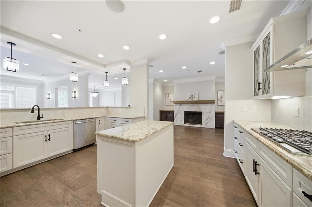 3 bedroom, 3 bathroom, 2,669 sq ft condominium for sale at 3280 Stillhouse Lane 401, Atlanta, GA 30339 — photo 7