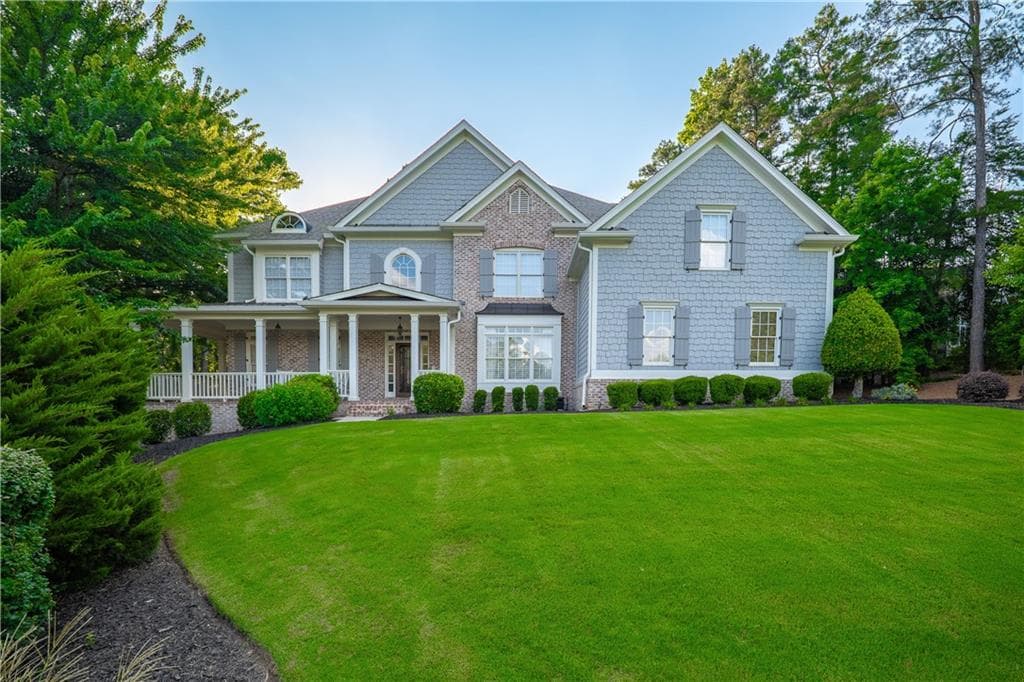 6 bedroom, 6 bathroom, 7,083 sq ft single family residence for sale at 1645 Eversedge Drive, Alpharetta, GA 30009 — photo 3