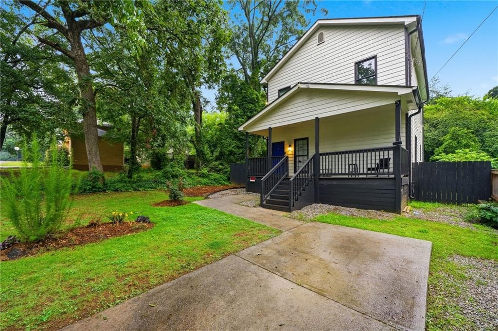 5 bedroom, 2 bathroom, 1,980 sq ft single family residence for sale at 1806 Charleston Avenue, Atlanta, GA 30315 — photo 4