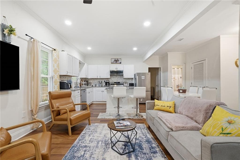 5 bedroom, 2 bathroom, 1,980 sq ft single family residence for sale at 1806 Charleston Avenue, Atlanta, GA 30315 — photo 9