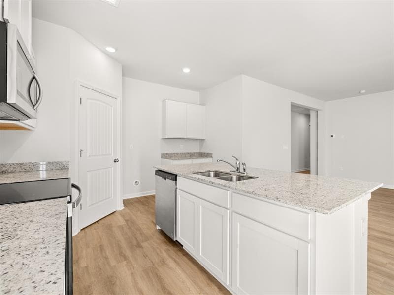 3 bedroom, 3 bathroom, 1,877 sq ft townhouse for sale at 214 Deerberry Drive, Jasper, GA 30143 — photo 7