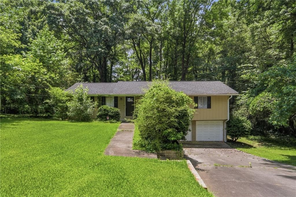 4 bedroom, 2 bathroom, 1,434 sq ft single family residence for sale at 4505 Wonder Valley Trail, Decatur, GA 30034 — photo 1 of 34
