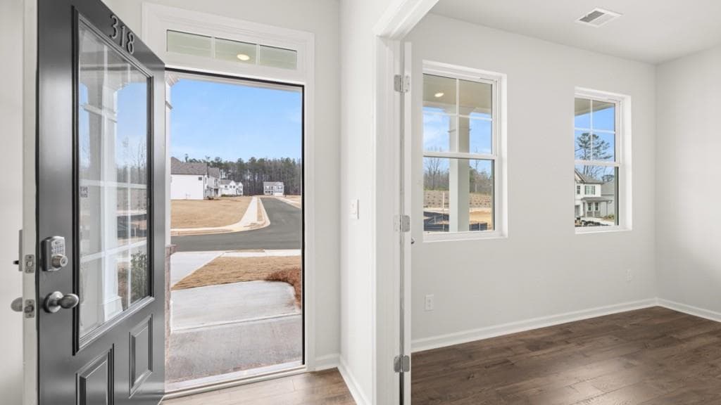 4 bedroom, 3 bathroom, 2,804 sq ft single family residence under contract at 318 Thompson Ridge Lane, Dallas, GA 30132 — photo 3