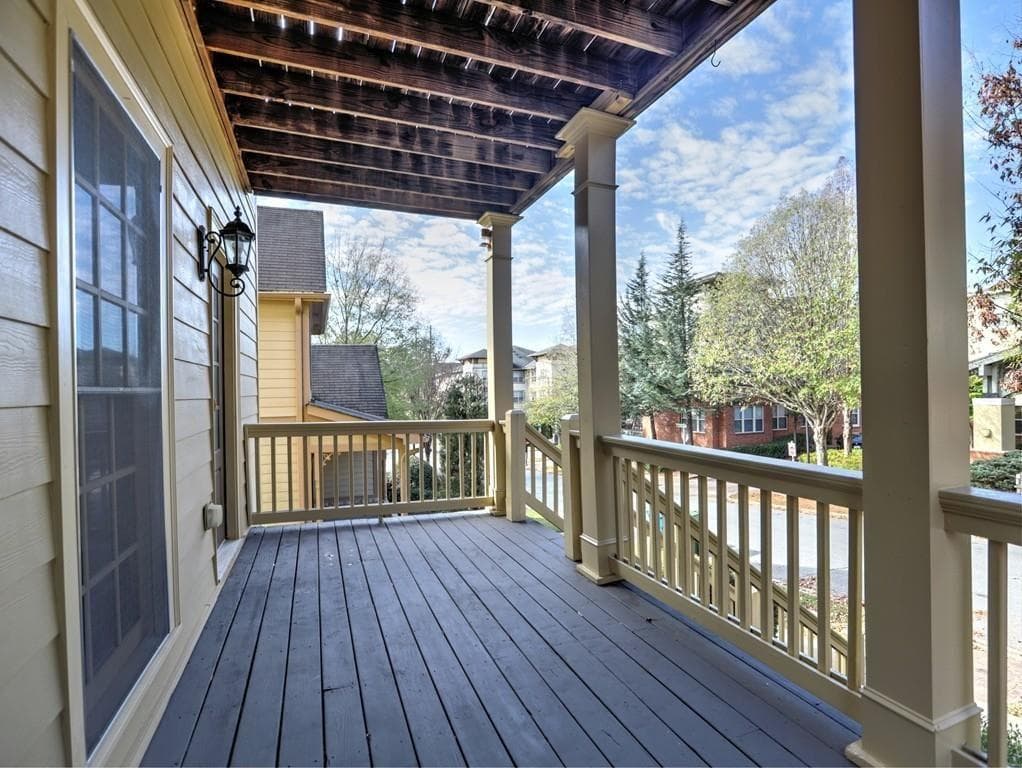 3 bedroom, 3 bathroom, 1,976 sq ft single family residence for rent at 975 Odessa Drive, Atlanta, GA 30318 for $3,100 a month — photo 6