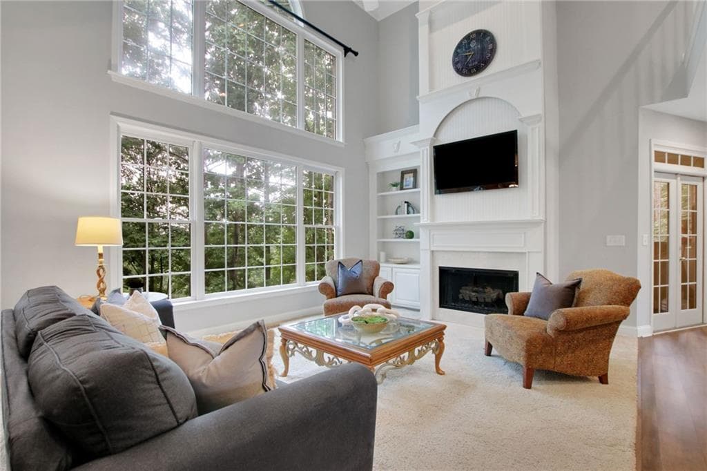5 bedroom, 5 bathroom, 4,053 sq ft single family residence for sale at 5218 Davis Love Drive, Cumming, GA 30041 — photo 5