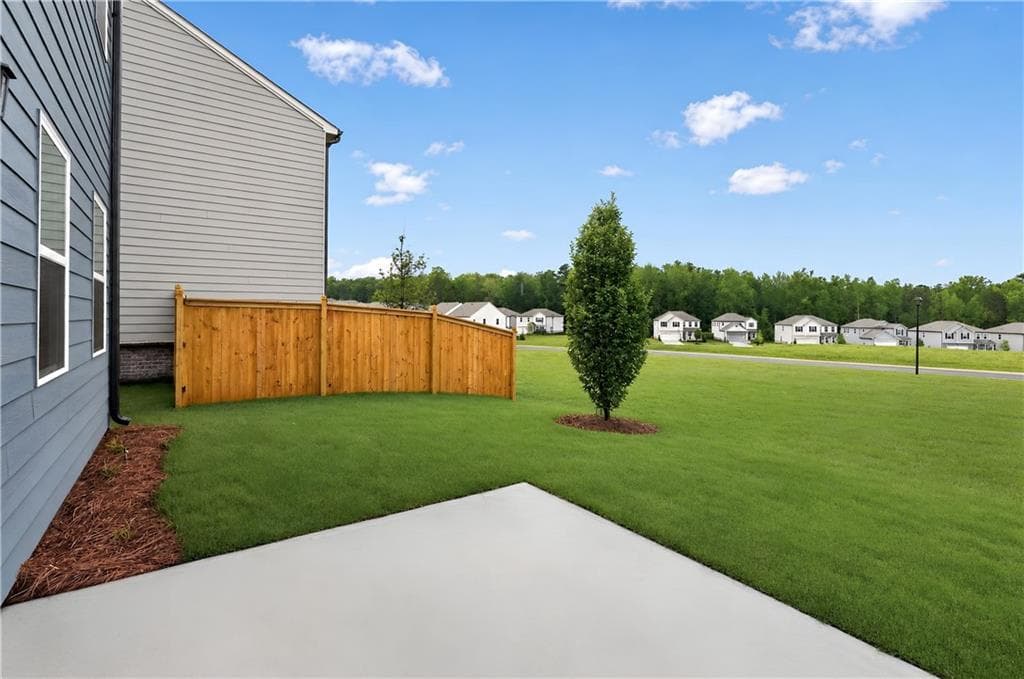 4 bedroom, 3 bathroom, 1,892 sq ft single family residence under contract at 2259 Linden Pass, Douglasville, GA 30135 — photo 6