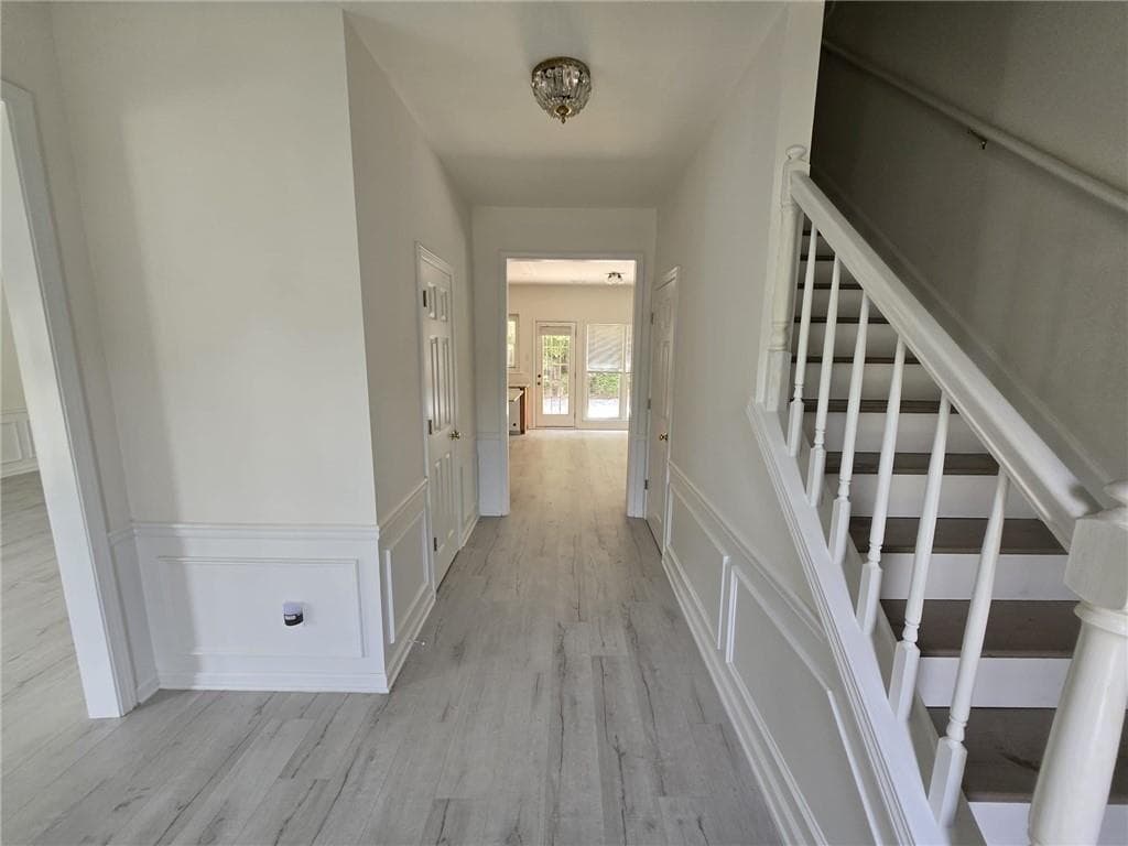 4 bedroom, 3 bathroom, 2,176 sq ft single family residence for rent at 10845 Glenbarr Drive, Duluth, GA 30097 for $3,200 a month — photo 2
