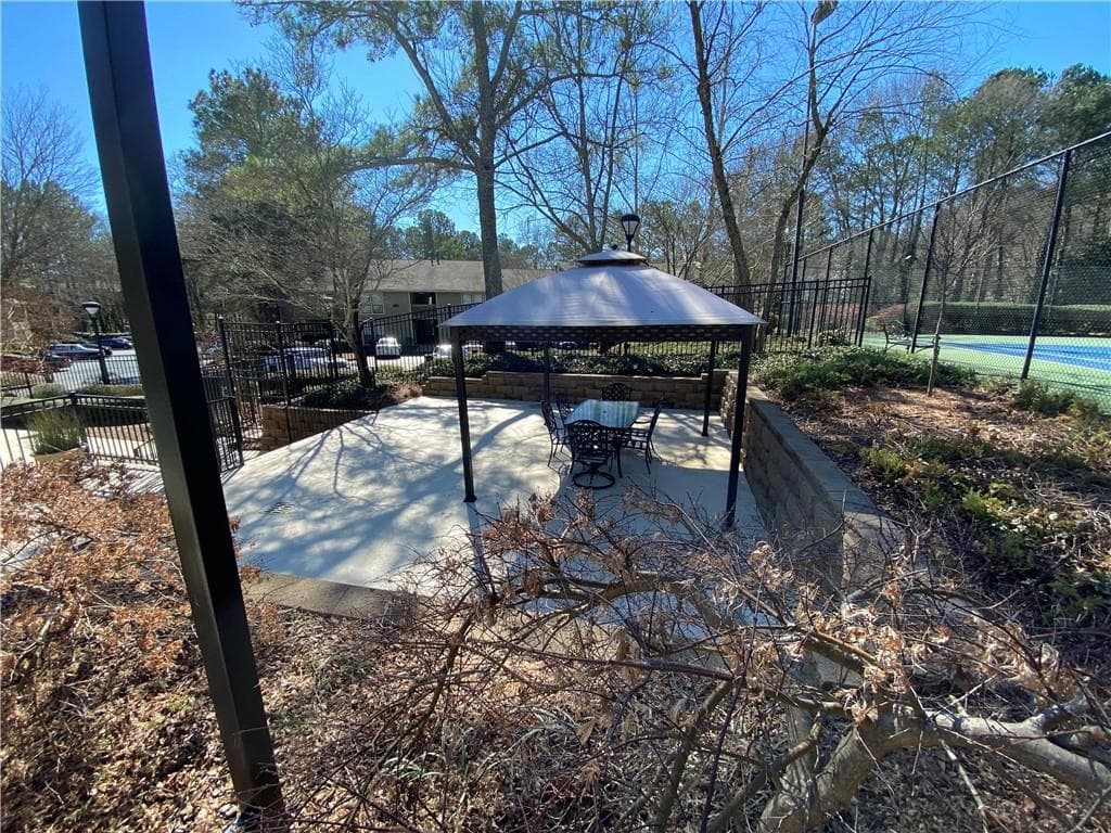 1 bedroom, 2 bathroom, 1,000 sq ft condominium for rent at 610 River Mill Circle 610, Roswell, GA 30075 for $1,375 a month — photo 6