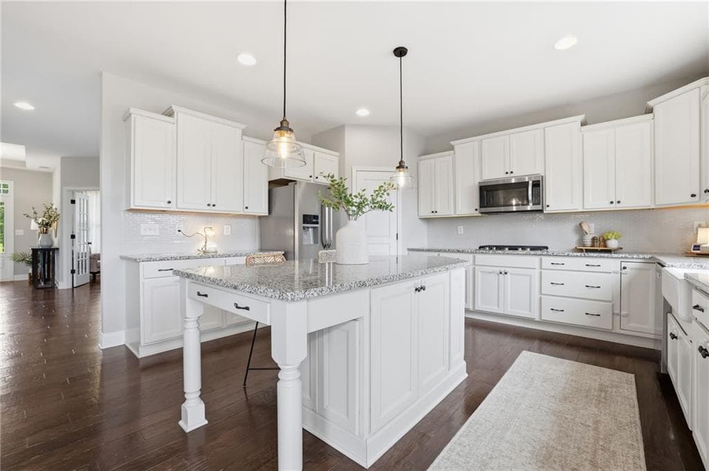 4 bedroom, 3 bathroom, 3,320 sq ft single family residence for sale at 1905 Warrington Way, Cumming, GA 30040 — photo 7