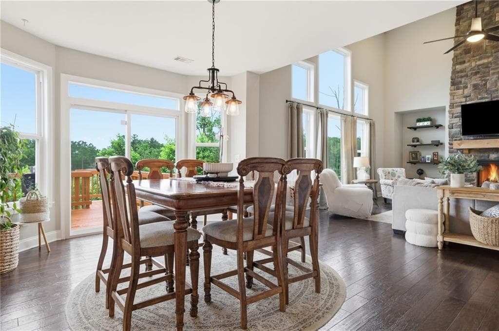 4 bedroom, 3 bathroom, 3,320 sq ft single family residence for sale at 1905 Warrington Way, Cumming, GA 30040 — photo 5