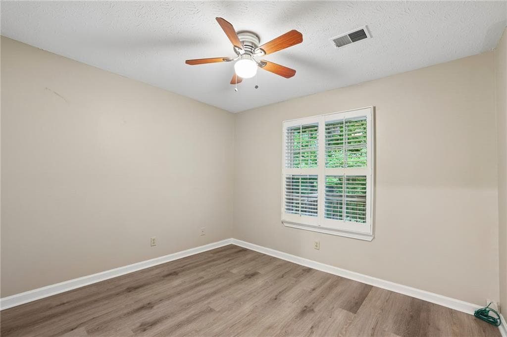 2 bedroom, 2 bathroom, 900 sq ft condominium for sale at 436 Teal Court, Roswell, GA 30076 — photo 9