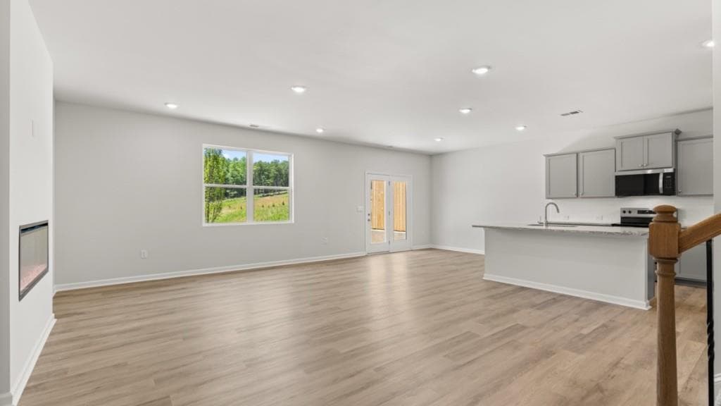 3 bedroom, 3 bathroom, 2,105 sq ft townhouse for sale at 1805 Meadow Green Circle, Gainesville, GA 30501 — photo 4