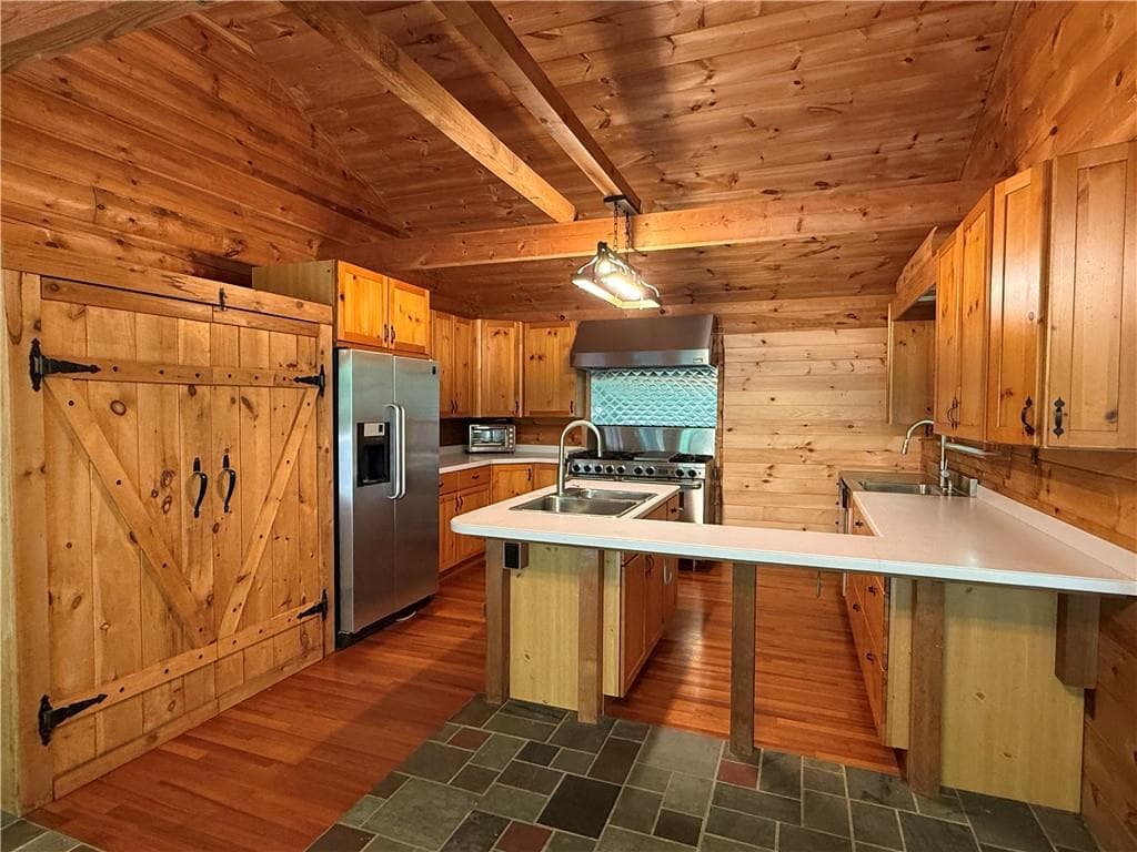 3 bedroom, 2 bathroom, 2,040 sq ft single family residence for rent at 2405 Mountain Road, Alpharetta, GA 30004 for $2,500 a month — photo 4