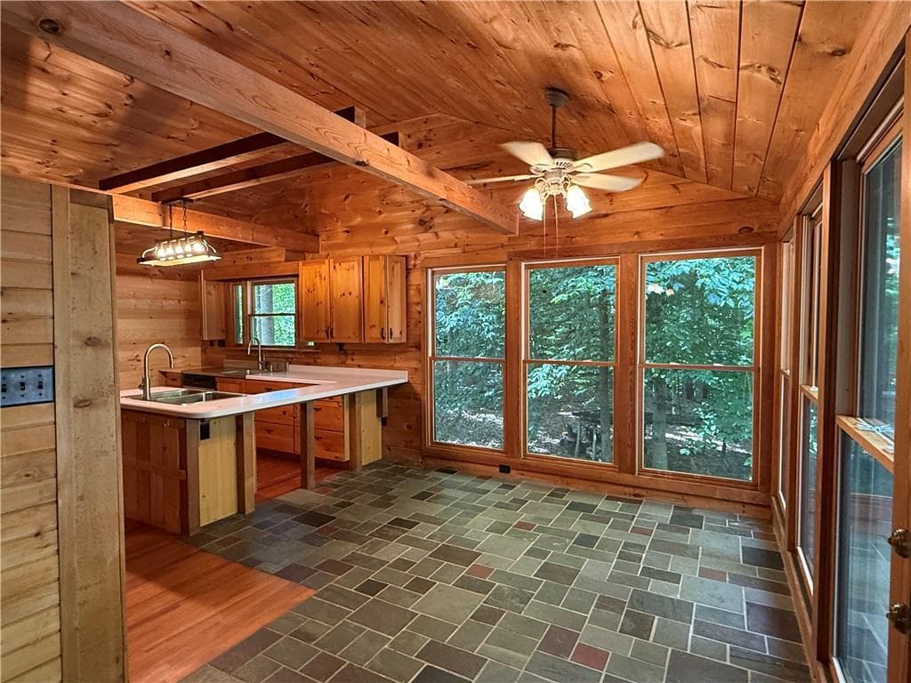 3 bedroom, 2 bathroom, 2,040 sq ft single family residence for rent at 2405 Mountain Road, Alpharetta, GA 30004 for $2,500 a month — photo 6