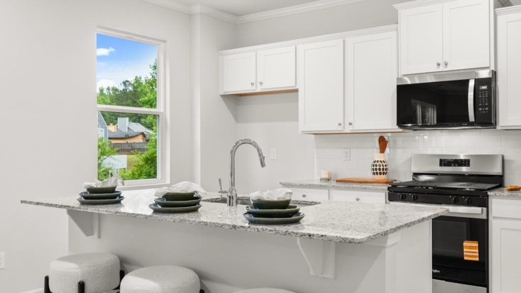 3 bedroom, 3 bathroom, 2,164 sq ft single family residence under contract at 2641 Indigo Road, Lithia Springs, GA 30122 — photo 8
