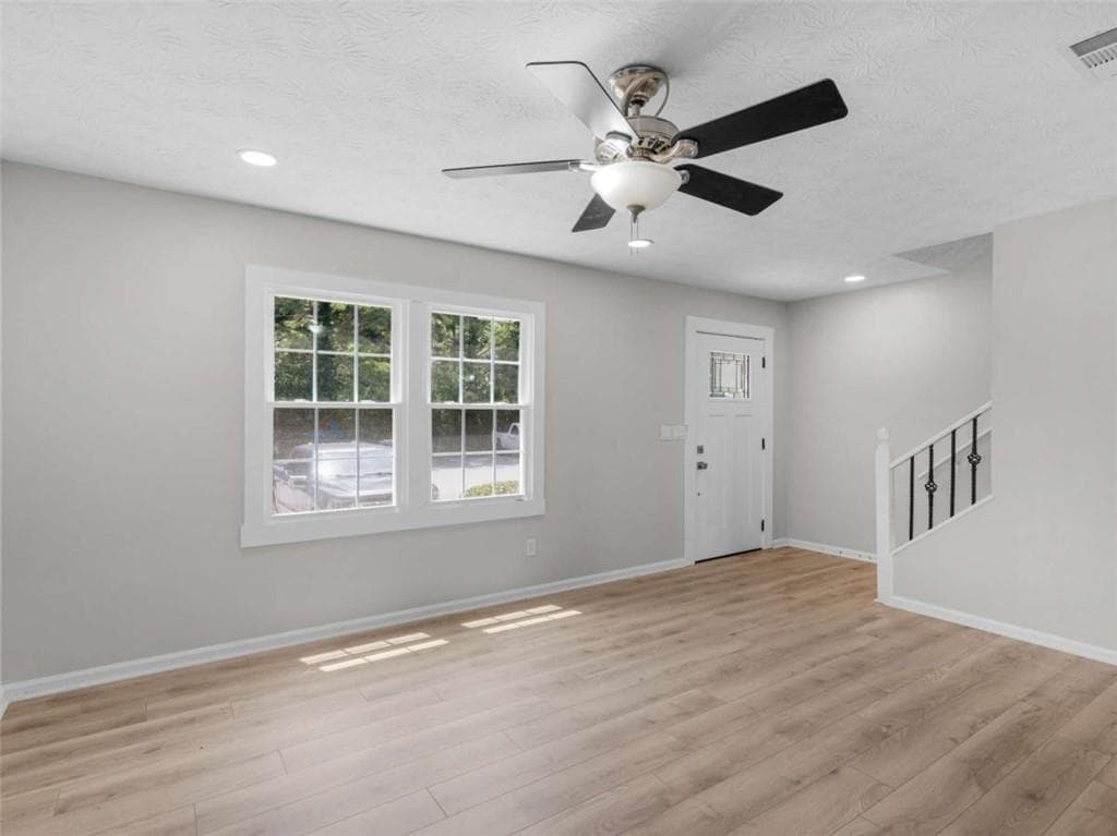 2 bedroom, 3 bathroom, 1,216 sq ft townhouse for sale at 138 Hudson Bridge Court, Stockbridge, GA 30281 — photo 4