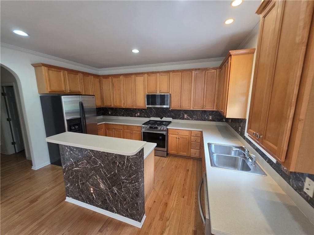 4 bedroom, 3 bathroom, 3,047 sq ft single family residence for sale at 2588 Chipping Court, Villa Rica, GA 30180 — photo 5