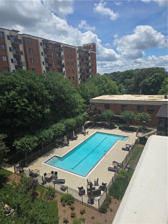 1 bedroom, 1 bathroom, 760 sq ft condominium for sale at 300 Johnson Ferry Road B608, Sandy Springs, GA 30328