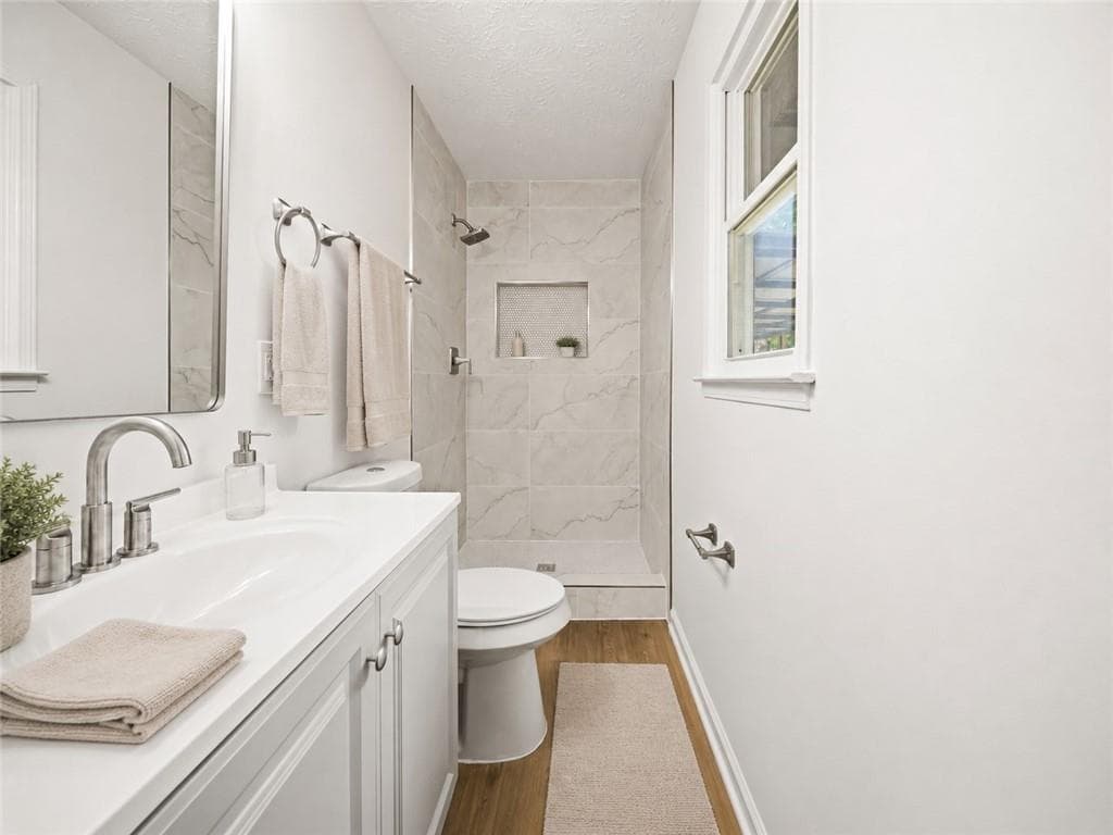 3 bedroom, 2 bathroom, 1,240 sq ft single family residence under contract at 700 John Deere Road, Monroe, GA 30656 — photo 6