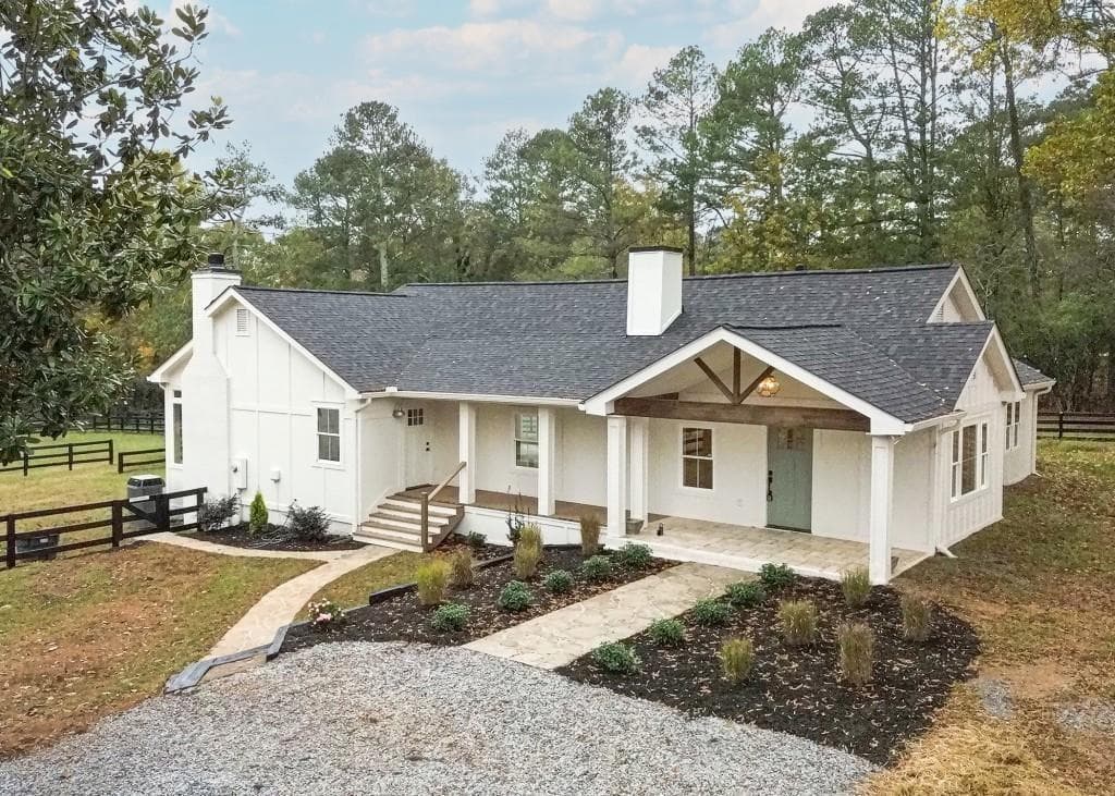 15585 Thompson Road, Alpharetta, GA 30004 — most recent listing photo