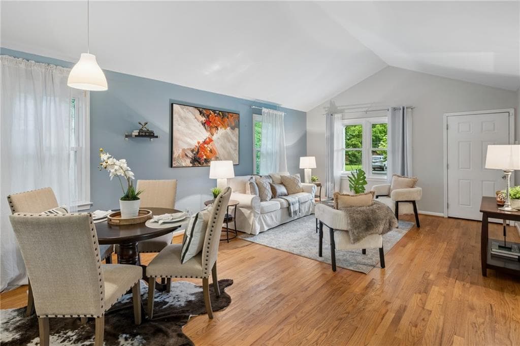 2 bedroom, 2 bathroom, 1,072 sq ft single family residence for sale at 2580 Forrest Avenue, Atlanta, GA 30318 — photo 10