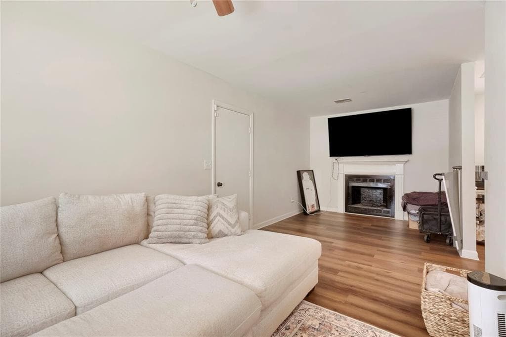 3 bedroom, 3 bathroom, 1,632 sq ft single family residence for sale at 2203 Victoria Place, Lithonia, GA 30058 — photo 6