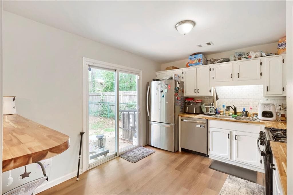 3 bedroom, 3 bathroom, 1,632 sq ft single family residence for sale at 2203 Victoria Place, Lithonia, GA 30058 — photo 8