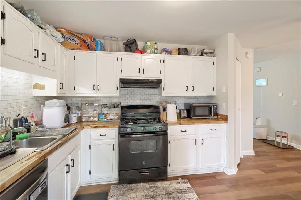 3 bedroom, 3 bathroom, 1,632 sq ft single family residence for sale at 2203 Victoria Place, Lithonia, GA 30058 — photo 9