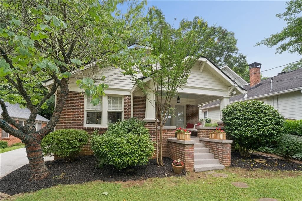3 bedroom, 2 bathroom, 1,800 sq ft single family residence sold at 63 Lakeview Drive, Atlanta, GA 30317