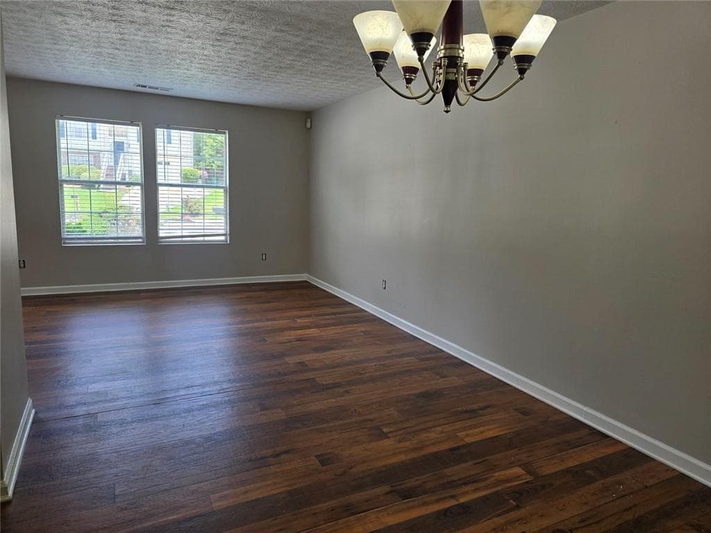 3 bedroom, 2 bathroom, 1,880 sq ft single family residence for sale at 3163 Aberdeen Way, Lithonia, GA 30038 — photo 8