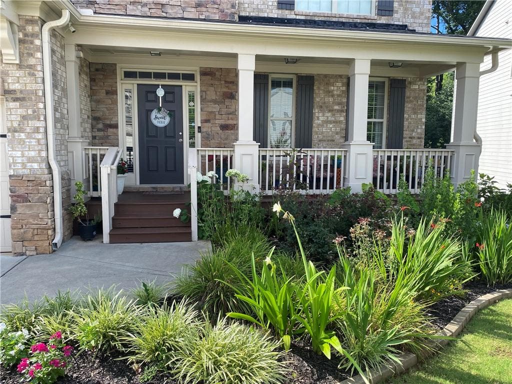 4 bedroom, 3 bathroom, 2,930 sq ft single family residence for sale at 1320 Newbridge Circle, Buford, GA 30519 — photo 4