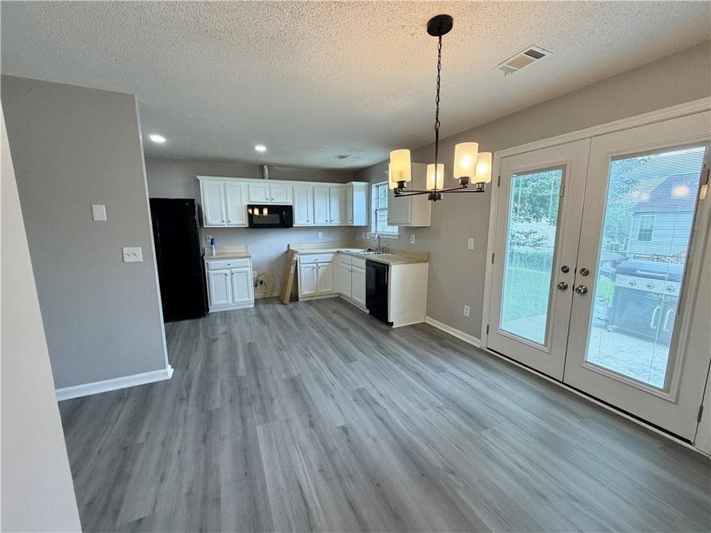 3 bedroom, 3 bathroom, 1,680 sq ft single family residence for rent at 3354 Waggoner Lane, Rex, GA 30273 for $2,000 a month — photo 9