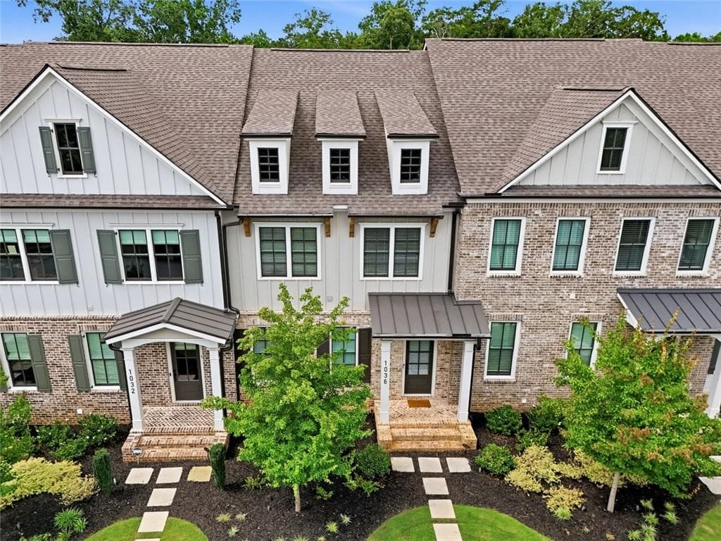 4 bedroom, 4 bathroom, 2,924 sq ft townhouse sold at 1036 Endeavour Court, Marietta, GA 30064