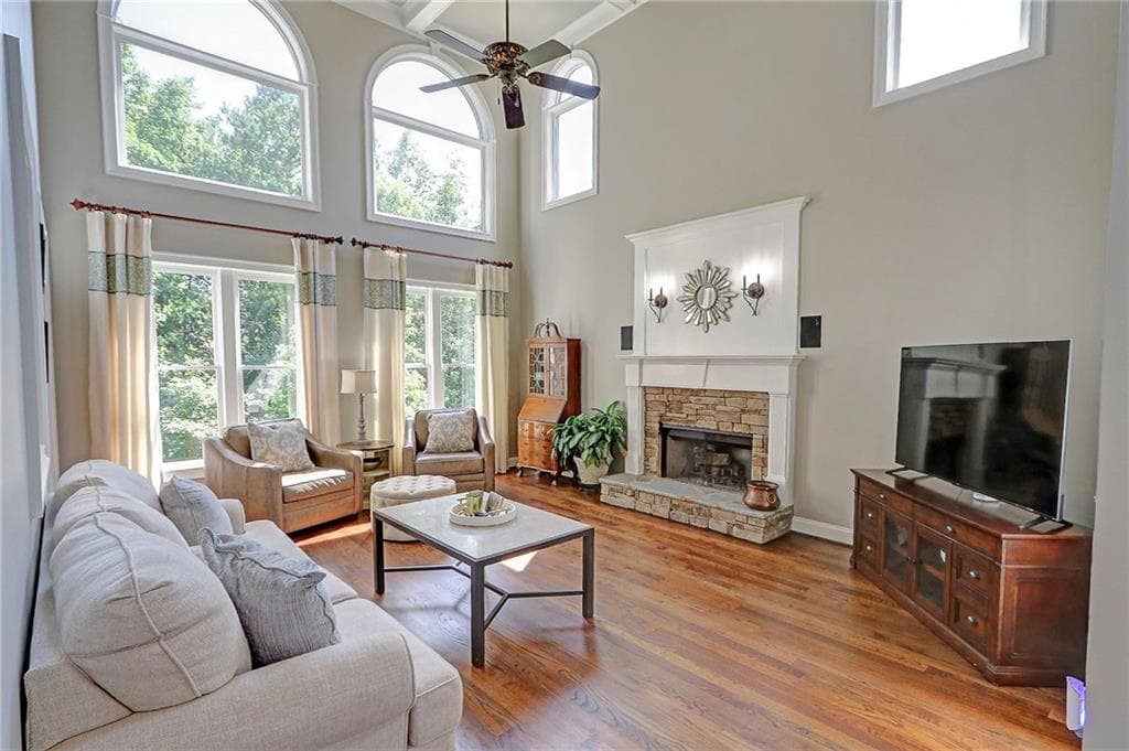 6 bedroom, 6 bathroom, 4,806 sq ft single family residence under contract at 5160 Millwood Drive, Canton, GA 30114 — photo 5