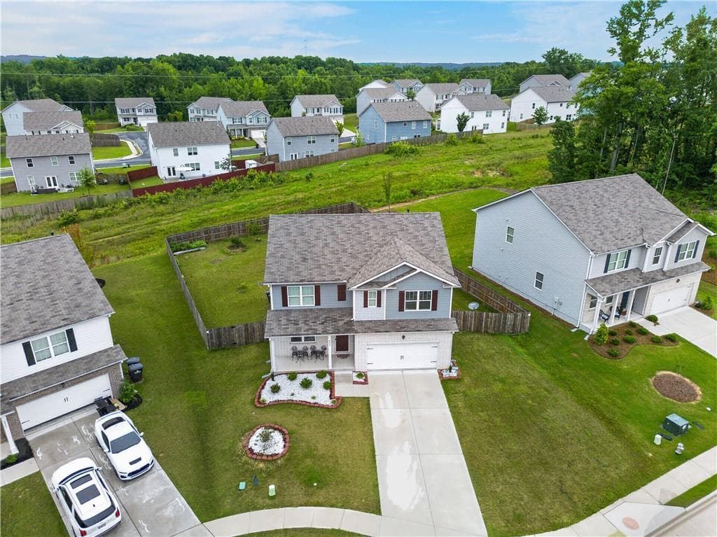 5 bedroom, 3 bathroom, 2,577 sq ft single family residence for sale at 4861 Layton Drive, Lithia Springs, GA 30122 — photo 3
