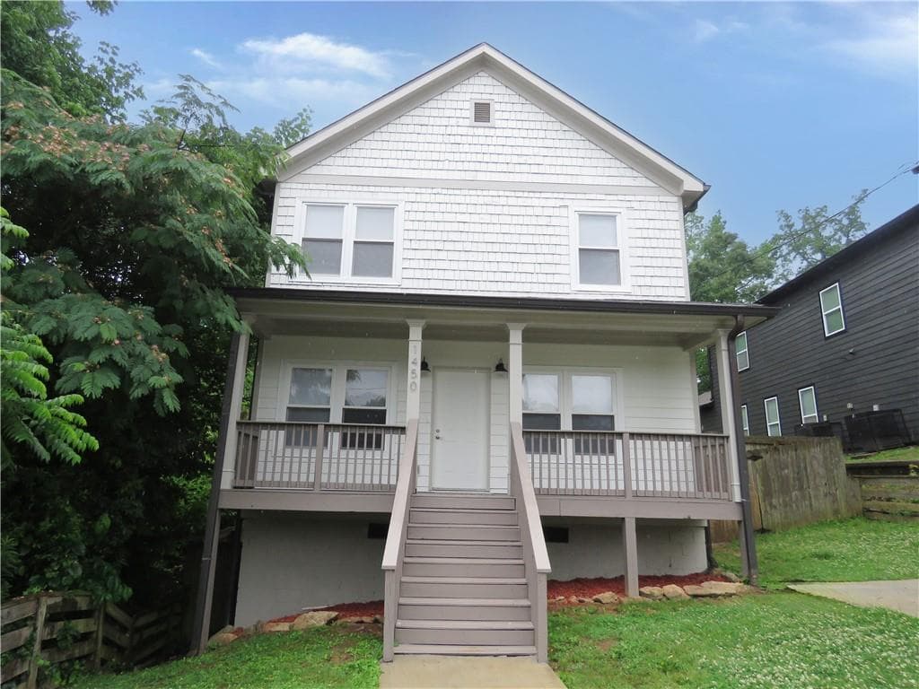 3 bedroom, 3 bathroom, 1,450 sq ft single family residence for sale at 1450 Norris Place, Atlanta, GA 30314 — photo 1 of 35