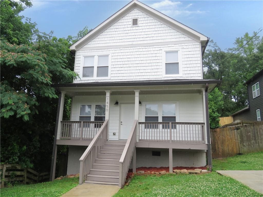 3 bedroom, 3 bathroom, 1,450 sq ft single family residence for sale at 1450 Norris Place, Atlanta, GA 30314 — photo 2
