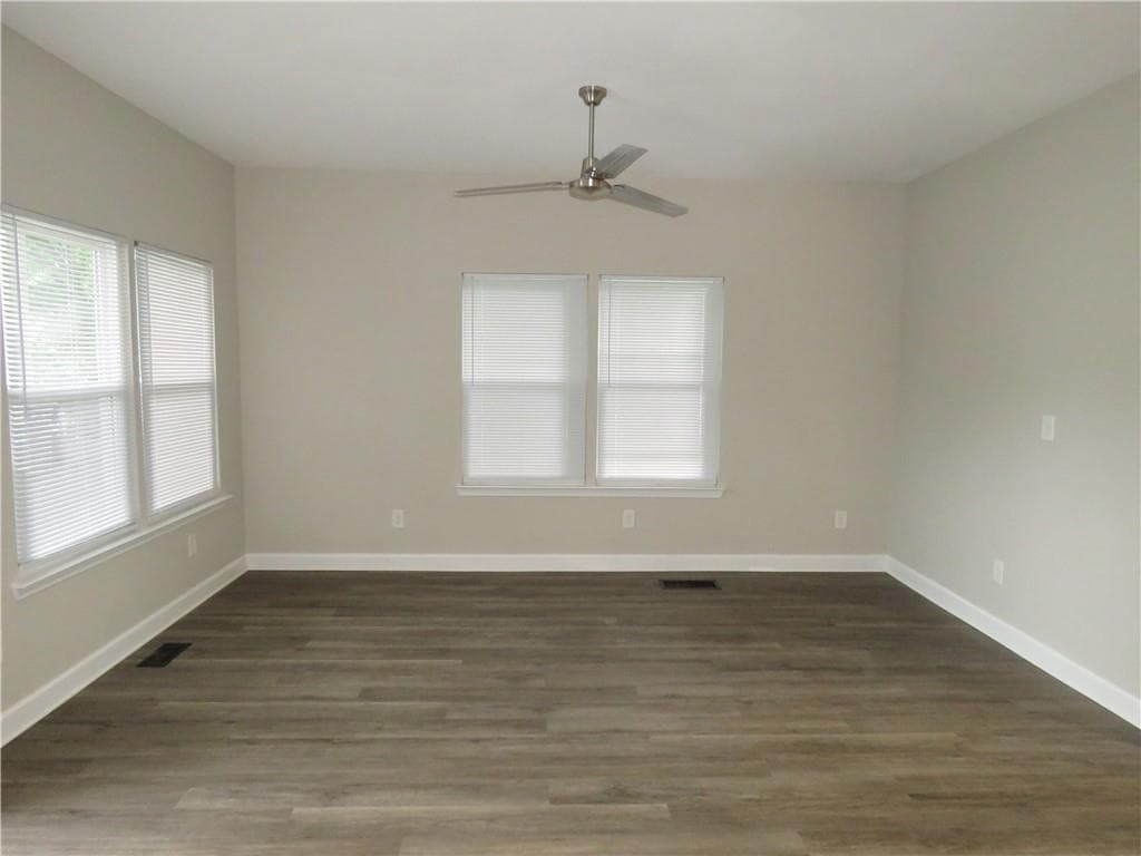 3 bedroom, 3 bathroom, 1,450 sq ft single family residence for sale at 1450 Norris Place, Atlanta, GA 30314 — photo 6