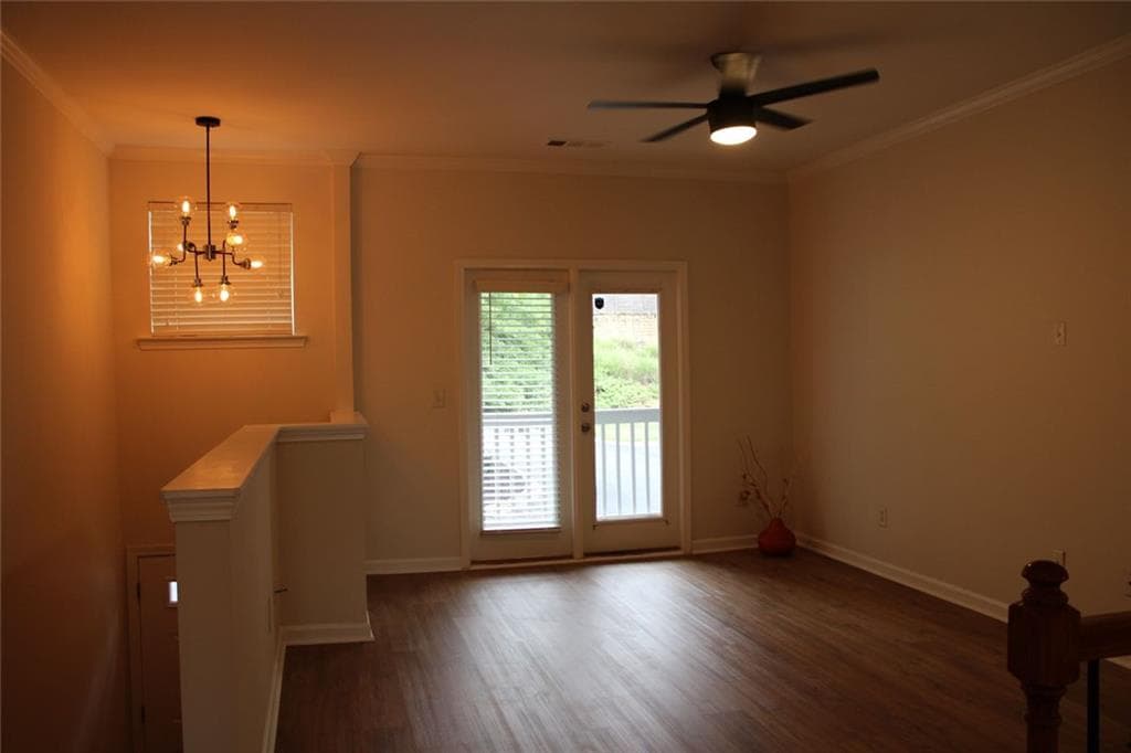 3 bedroom, 4 bathroom, 1,646 sq ft townhouse for sale at 2059 Liberty Court, Atlanta, GA 30318 — photo 7