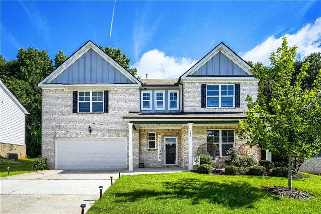 4 bedroom, 3 bathroom, 2,900 sq ft single family residence for rent at 378 Paden Way, Jonesboro, GA 30238 for $2,650 a month — photo 1 of 20