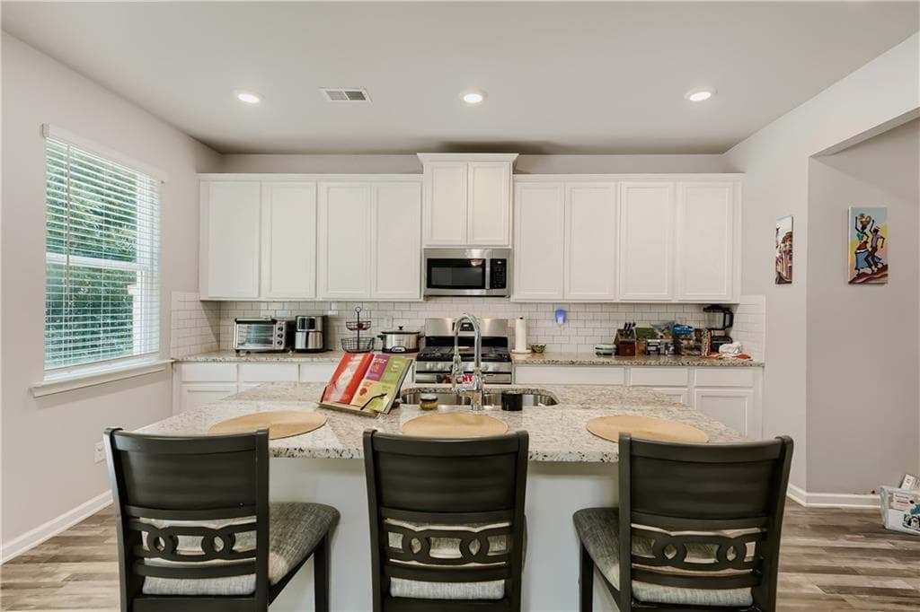 4 bedroom, 3 bathroom, 2,900 sq ft single family residence for rent at 378 Paden Way, Jonesboro, GA 30238 for $2,650 a month — photo 6