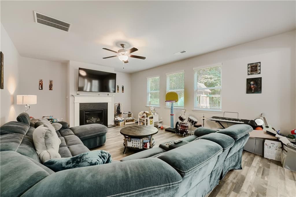 4 bedroom, 3 bathroom, 2,900 sq ft single family residence for rent at 378 Paden Way, Jonesboro, GA 30238 for $2,650 a month — photo 10