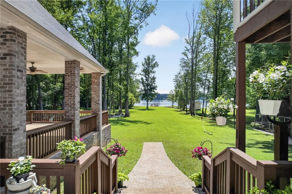 4 bedroom, 3 bathroom, 3,174 sq ft single family residence for sale at 293 Buckhorn Drive, Temple, GA 30179 — photo 5